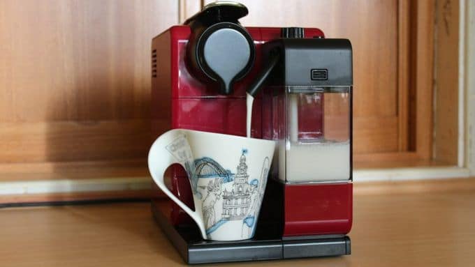 Review of DeLonghi ECAM 23.210B, Melitta Caffeo Gourmet and DeLonghi Latissima EN 520S coffee machines