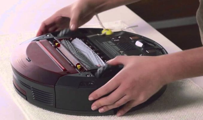 Care for the robot vacuum cleaner
