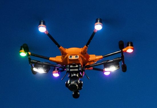 LED backlight quadrocopter