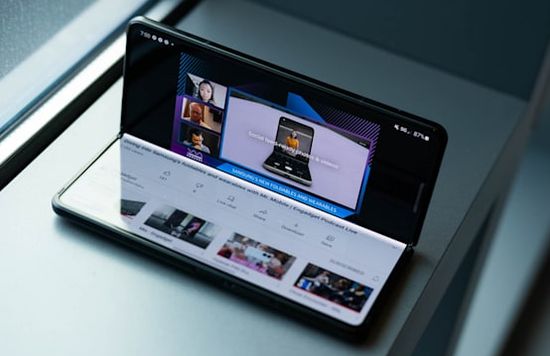 Samsung Galaxy Z Fold 3 Aspect ratio