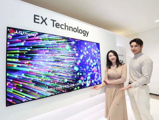 LG OLED.EX screen