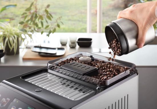 DeLonghi Eletta Explore bean hopper