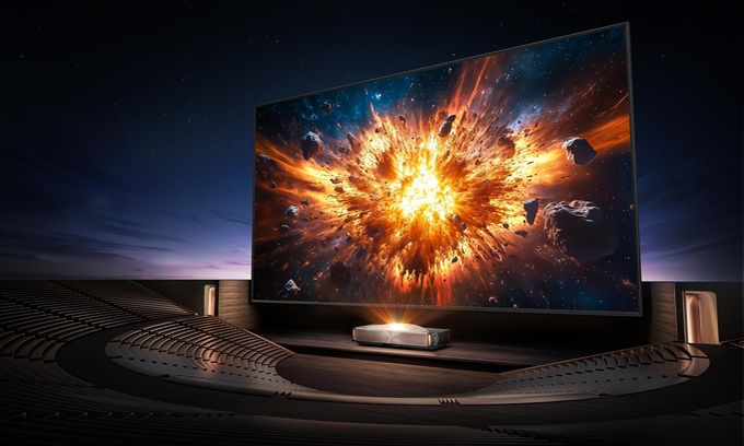 Premium UST 4K projector