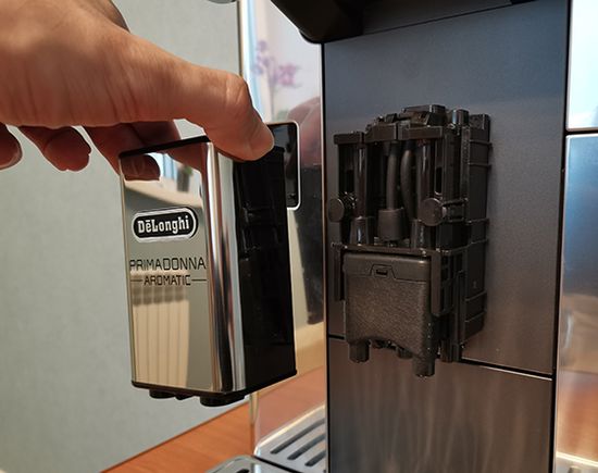 Delonghi Aromatic Removable dispenser