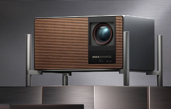 Xgimi Titan Noir Max projector